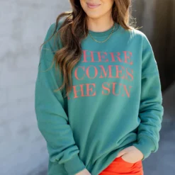 Bold Here Comes The Sun Graphic Crewneck -Women's Clothing Store untitled 1305