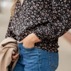 Vintage Floral Cinched Trim Blouse 22 Vintage Floral Cinched Trim Blouse -Women's Clothing Store untitled 1395