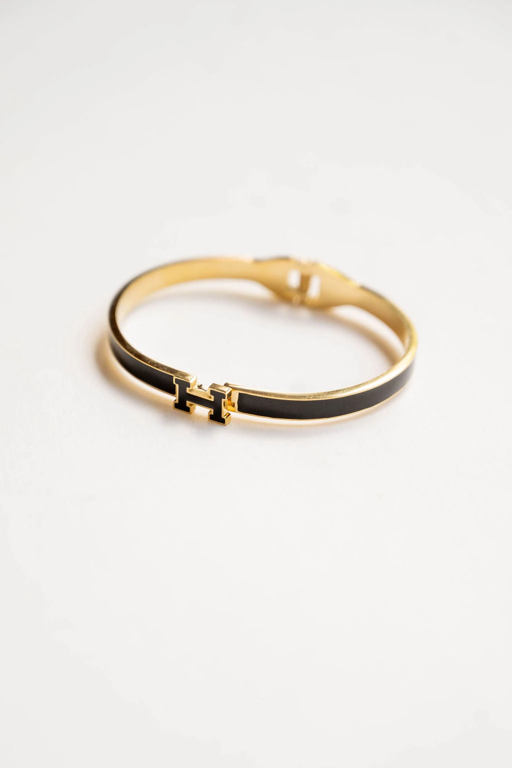 Sleek & Stylish Clamp Bracelet 6 Sleek & Stylish Clamp Bracelet - Image 6