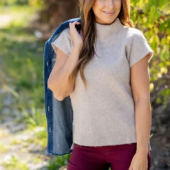 Heathered Mock Neck Short Sleeve Sweater