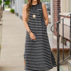 Scalloped Stripes Side Slit Maxi Dress -Women's Clothing Store untitled 2759
