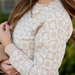 Floral Checkered Sweatshirt 31 Floral Checkered Sweatshirt -Women's Clothing Store untitled 3618 d3ac27b5 eb7f 4dd0 8636 de87c38dce1c