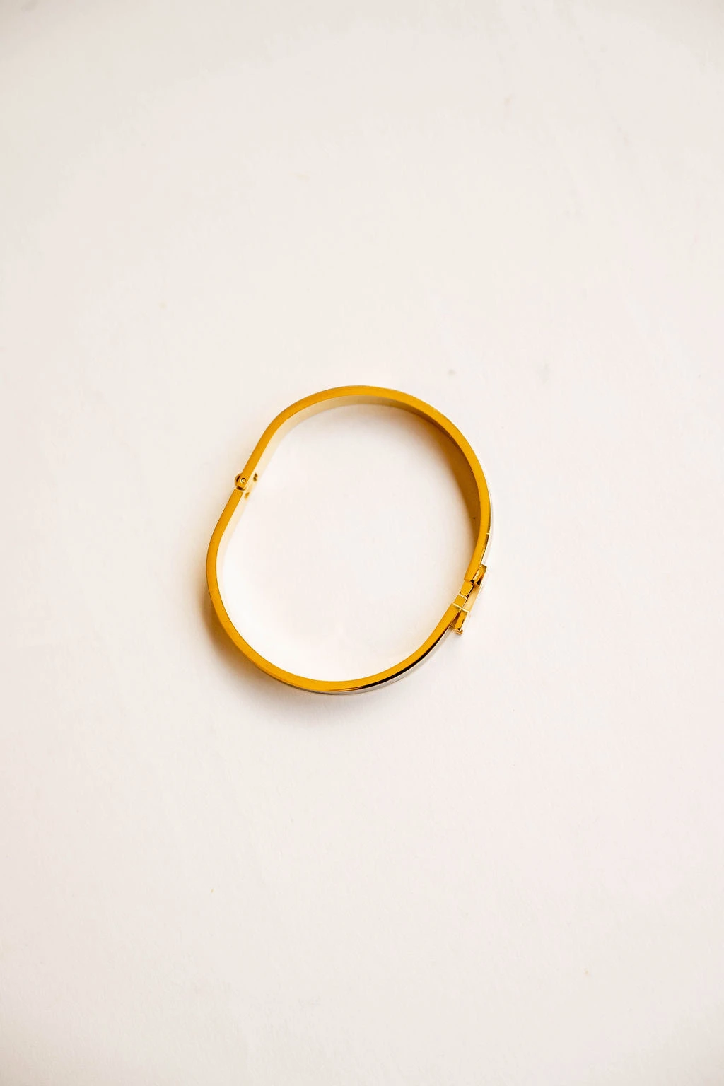 Sleek & Stylish Clamp Bracelet 4 Sleek & Stylish Clamp Bracelet - Image 4