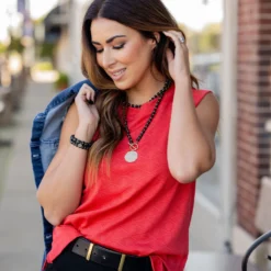 Subtle Diamonds Thick Trim Tank