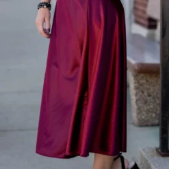 Elegant Midi Skirt