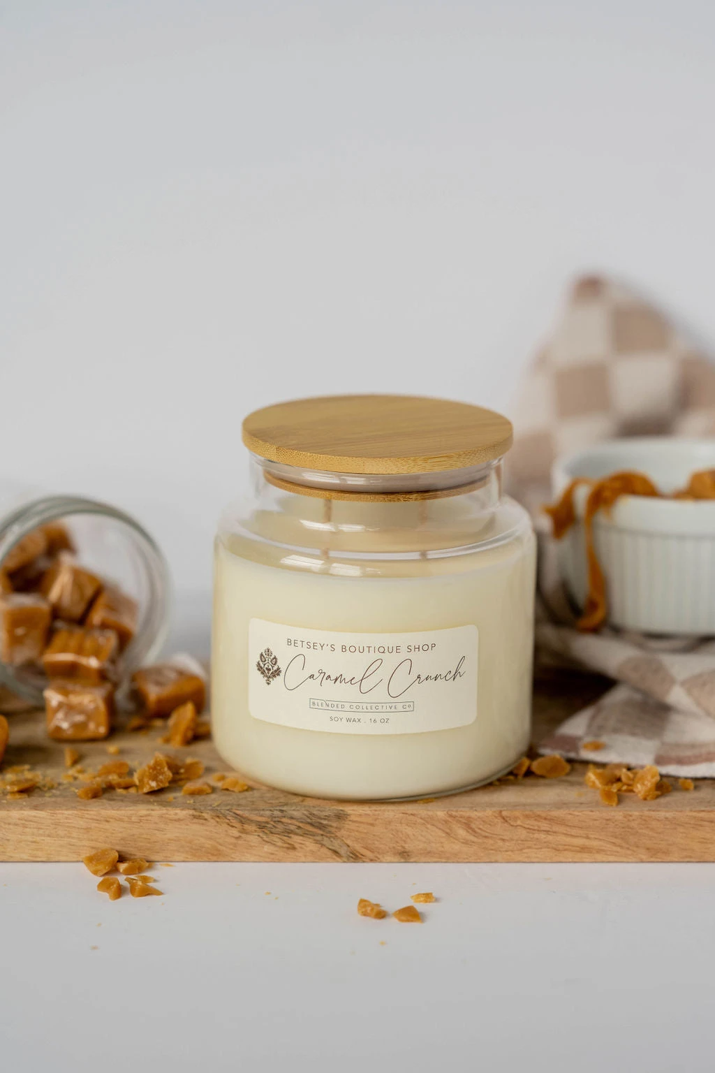 Betsey's Exclusive Caramel Crunch Soy Wax Candle - 16oz 2 Betsey's Exclusive Caramel Crunch Soy Wax Candle - 16oz - Image 2