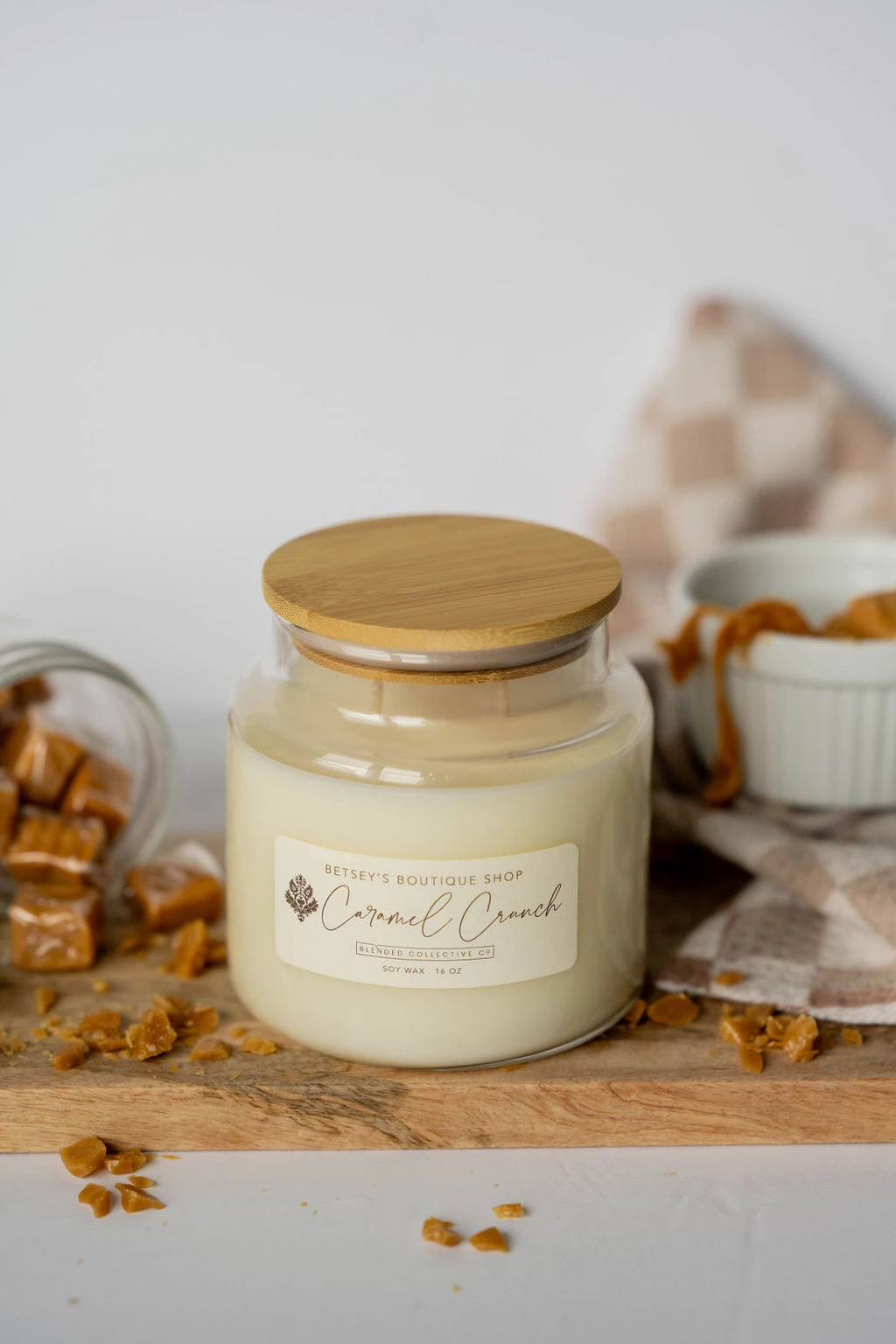 Betsey's Exclusive Caramel Crunch Soy Wax Candle - 16oz 3 Betsey's Exclusive Caramel Crunch Soy Wax Candle - 16oz - Image 3