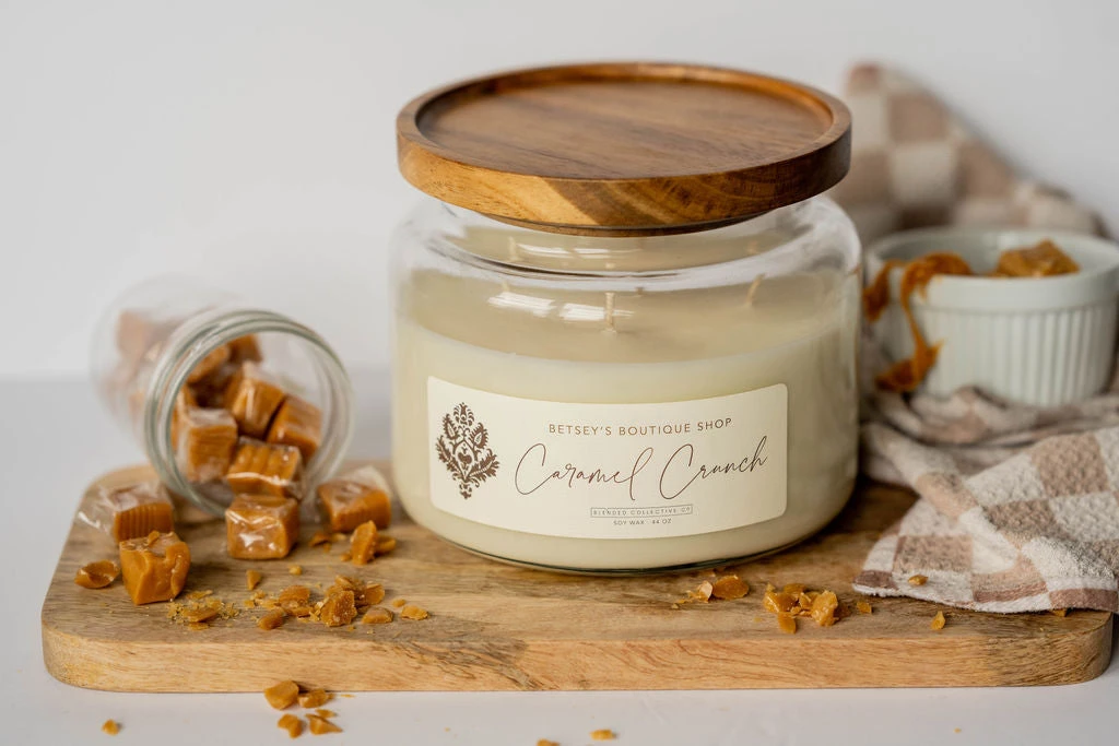 Betsey's Exclusive Caramel Crunch Soy Wax Candle - 44oz 3 Betsey's Exclusive Caramel Crunch Soy Wax Candle - 44oz - Image 3