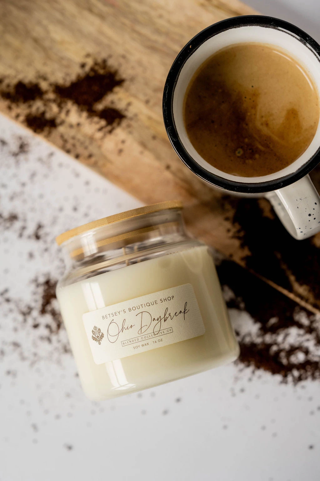 Betsey's Exclusive Ohio Daybreak Soy Wax Candle - 16oz 1 Betsey's Exclusive Ohio Daybreak Soy Wax Candle - 16oz