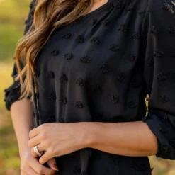 Textured Dot 3/4 Sleeve V Blouse 31 Textured Dot 3/4 Sleeve V Blouse -Women's Clothing Store untitled 6762 252287