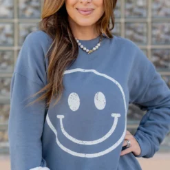 Vintage Smiley Face Graphic Crewneck -Women's Clothing Store untitled 7002 0ca25503 bcd9 47ec 9b30 36f96d931753