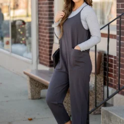 Basic Two Pocket Cropped Tank Jumpsuit -Women's Clothing Store untitled 7893 954863